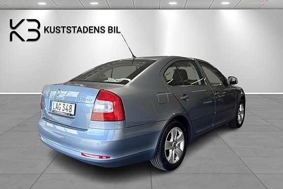 Skoda Octavia 3 of 5