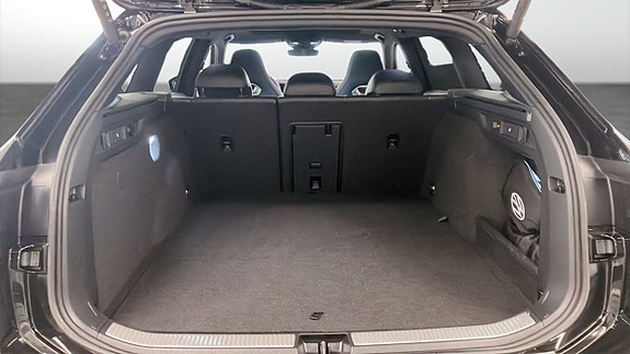 Volkswagen Passat 13 of 14