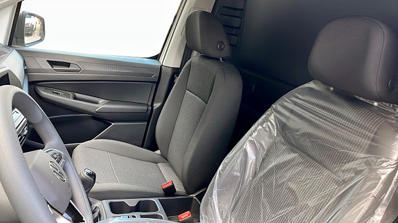 Volkswagen Caddy 8 of 12