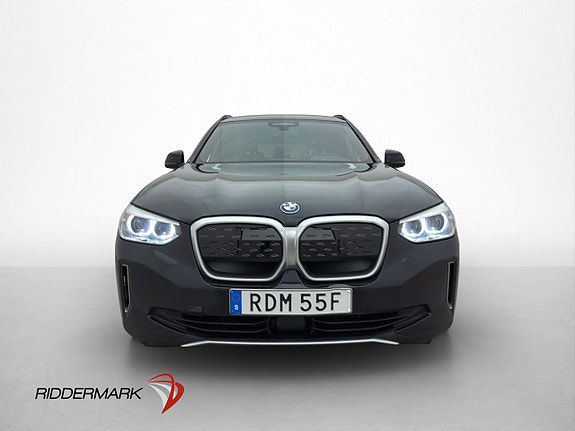 BMW iX3 3 of 5