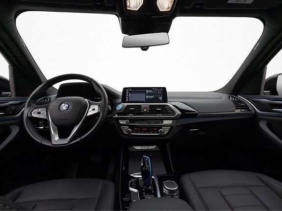 BMW iX3 15 of 30