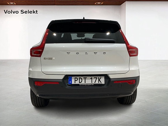 Volvo EX40 7 of 14