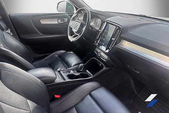 Volvo XC40 5 of 5