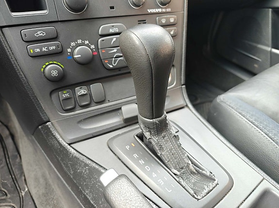 Volvo V70 6 of 17