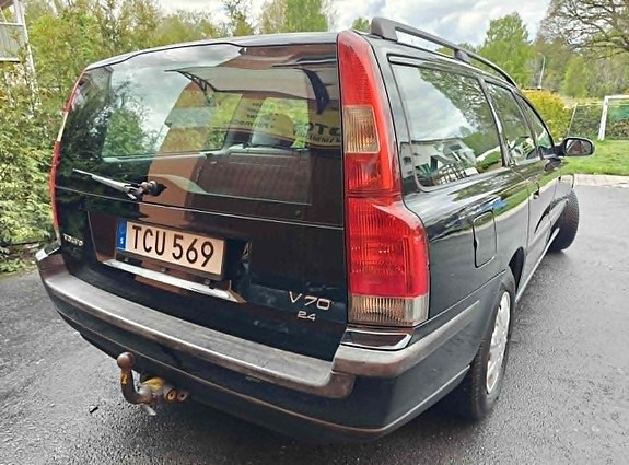 Volvo V70 14 of 17