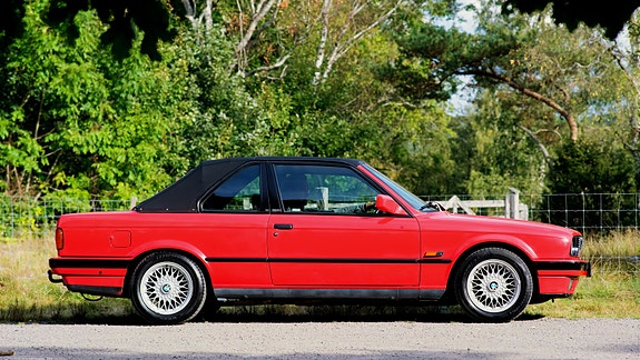 BMW 318i 5 of 5