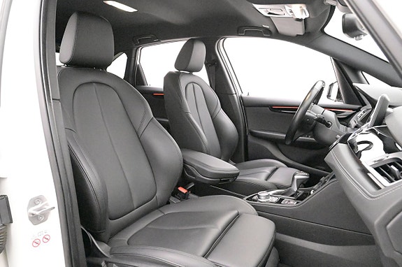 BMW 225xe 15 of 27