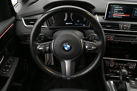 BMW 225xe 7 of 27