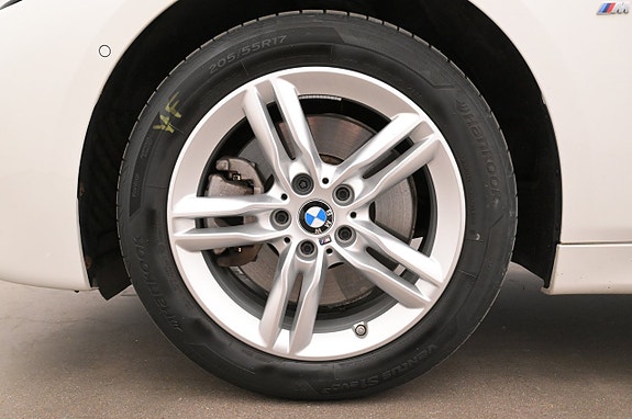 BMW 225xe 27 of 27