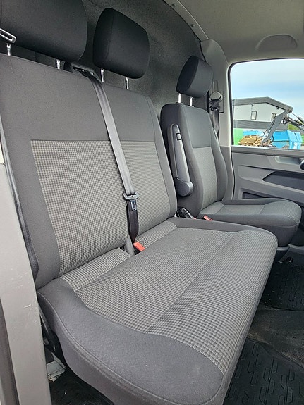 Volkswagen Transporter 6 of 9