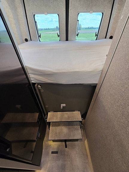 Hymer Grand Canyon S Xperience 14 of 19