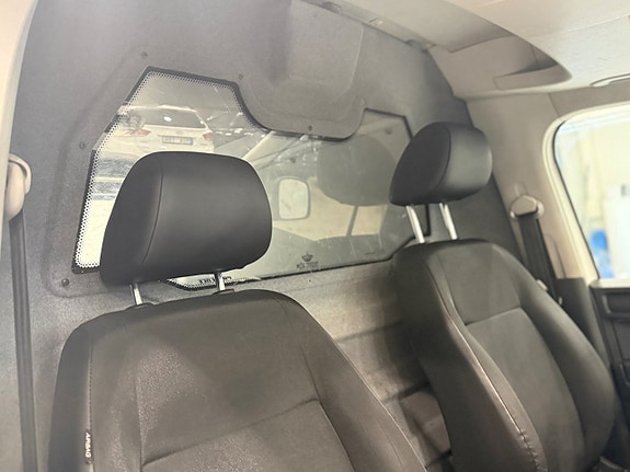 Volkswagen Caddy 11 of 17