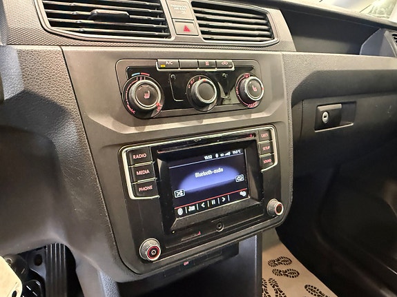Volkswagen Caddy 8 of 17