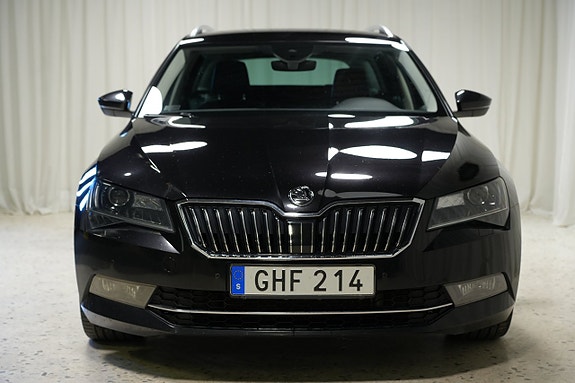 Skoda Superb 4 of 5