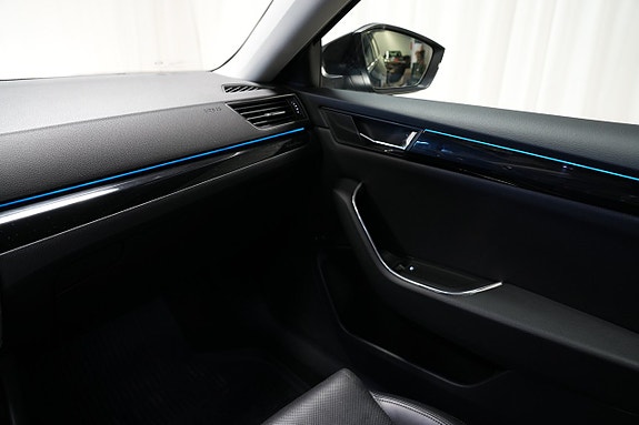 Skoda Superb 13 of 18