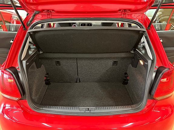 Volkswagen Polo 12 of 21