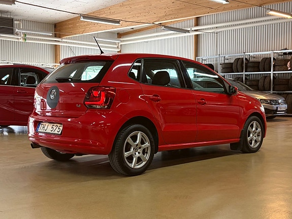 Volkswagen Polo 13 of 21
