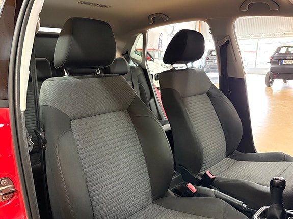 Volkswagen Polo 15 of 21