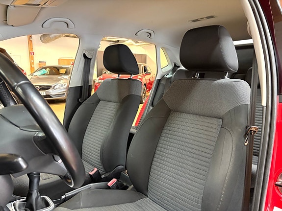 Volkswagen Polo 7 of 21