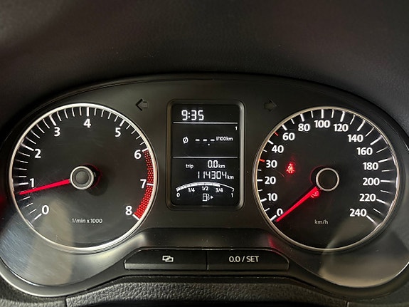 Volkswagen Polo 17 of 21
