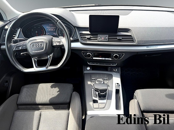 Audi Q5 2 of 5