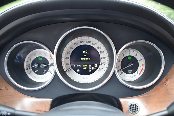 Mercedes-Benz CLS500 15 of 24