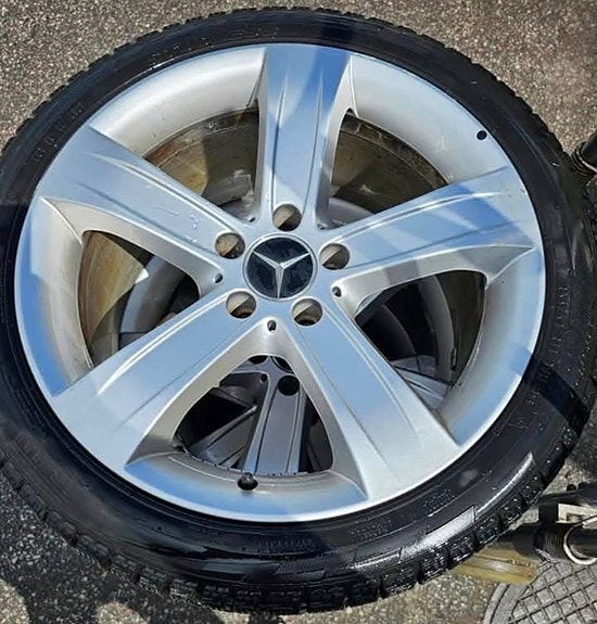 Mercedes-Benz CLS500 24 of 24