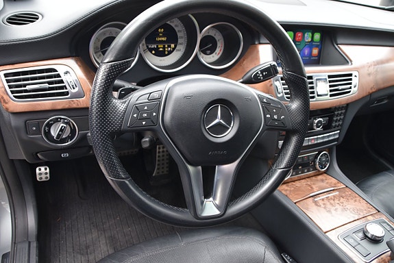 Mercedes-Benz CLS500 16 of 24