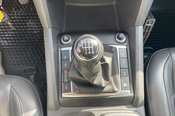 Volkswagen Amarok 12 of 20
