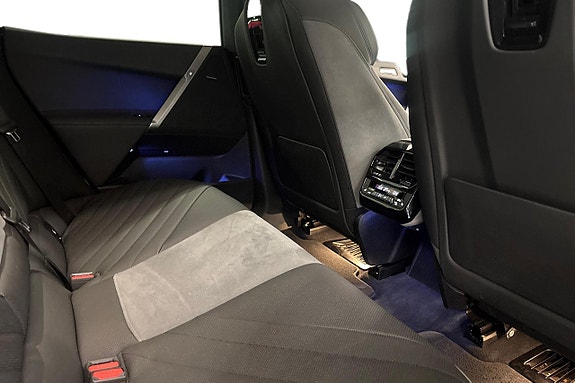 BMW iX 7 of 21