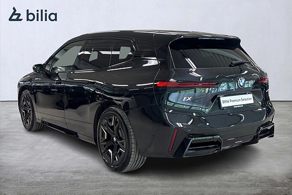 BMW iX 2 of 21