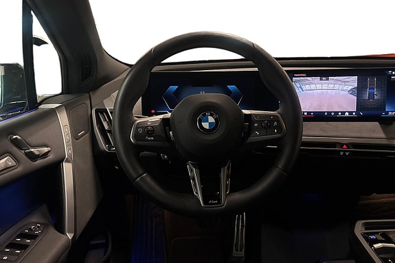 BMW iX 9 of 21