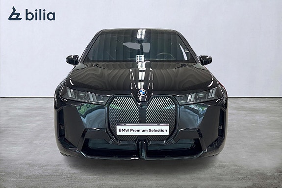 BMW iX 5 of 21