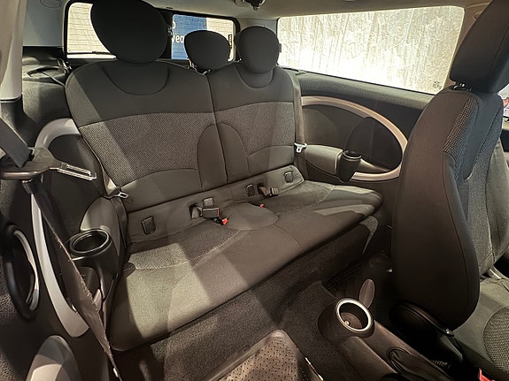 MINI Clubman Cooper 11 of 12