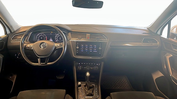 Volkswagen Tiguan Allspace 10 of 14