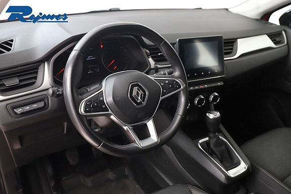 Renault Captur 2 of 5