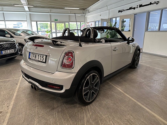 MINI Roadster Cooper S 3 of 5