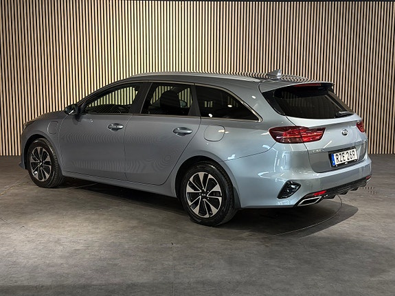 Kia Ceed 3 of 5
