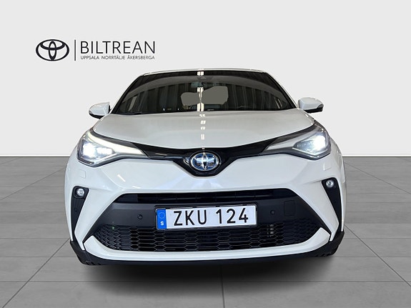 Toyota C-HR 4 of 5