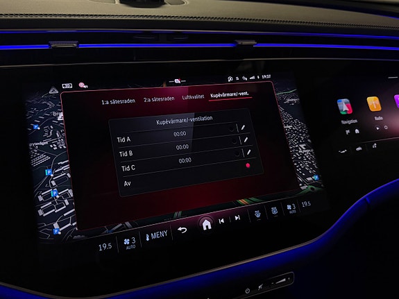 Mercedes-Benz E200 24 of 26