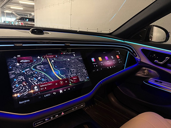 Mercedes-Benz E200 18 of 26