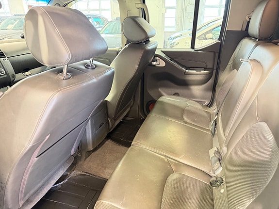 Nissan Navara 9 of 17