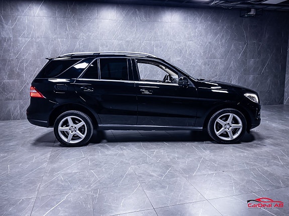 Mercedes-Benz ML350 8 of 30