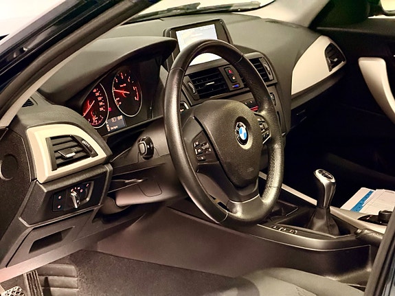 BMW 116d 9 of 17