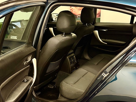 BMW 116d 12 of 17