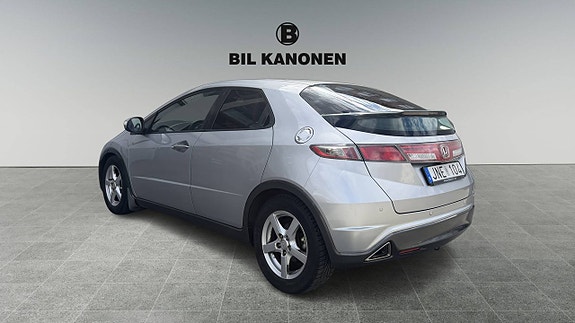 Honda Civic 4 of 5