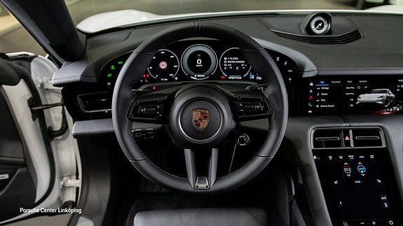 Porsche Taycan 4S 12 of 26