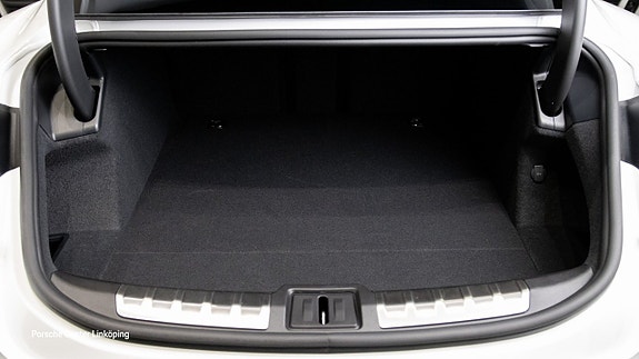 Porsche Taycan 4S 26 of 26