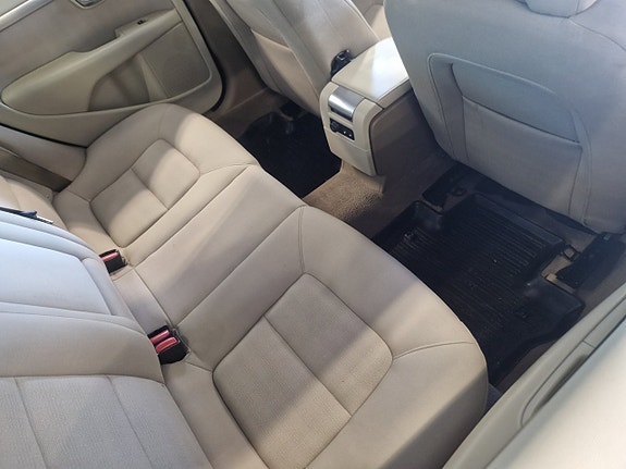 Volvo S80 8 of 19