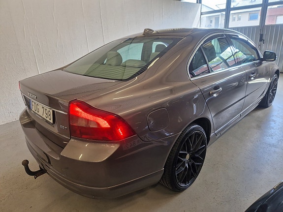 Volvo S80 19 of 19